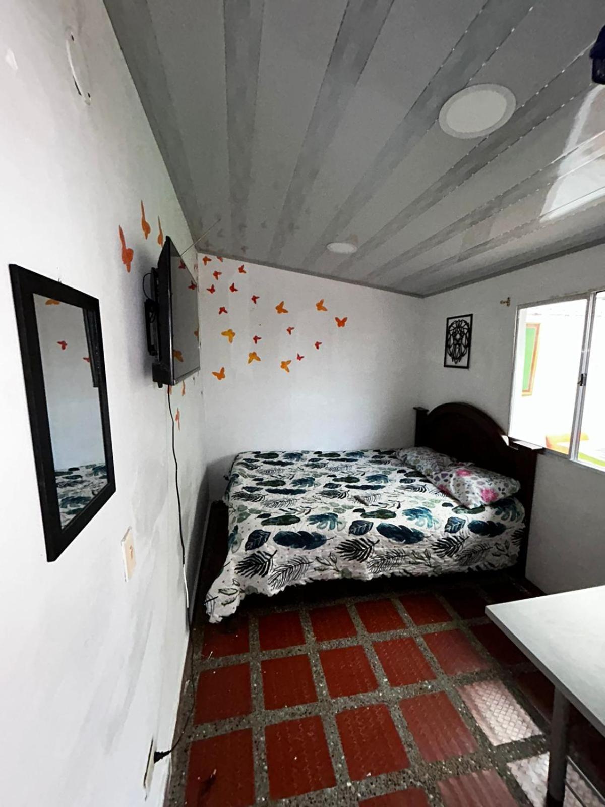 Hostel Urban City Медельин Экстерьер фото