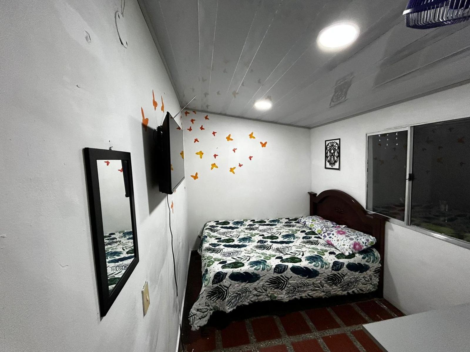 Hostel Urban City Медельин Экстерьер фото