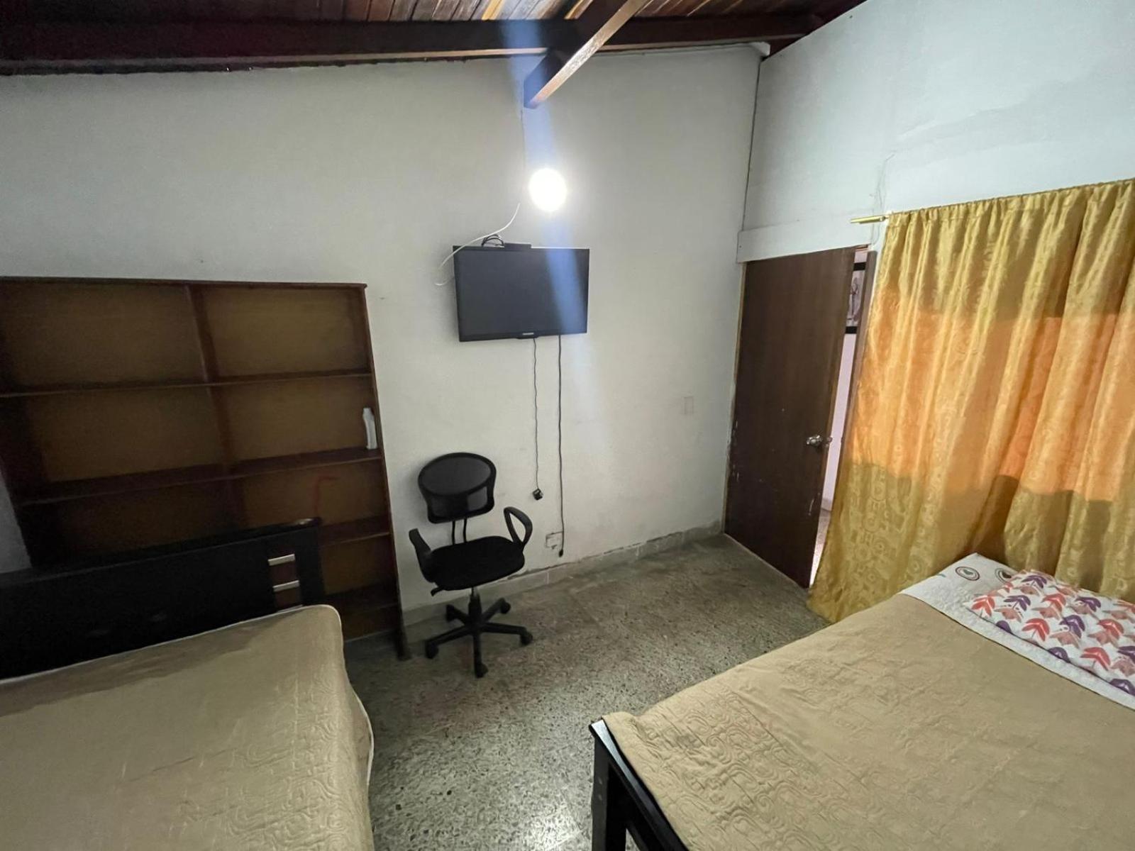 Hostel Urban City Медельин Экстерьер фото